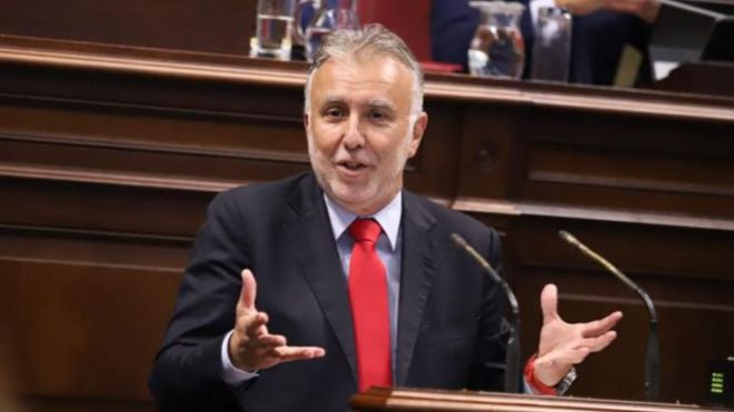Torres reta a Clavijo a lograr una Canarias mejor de la que recibe, “si no, habrán fracasado”