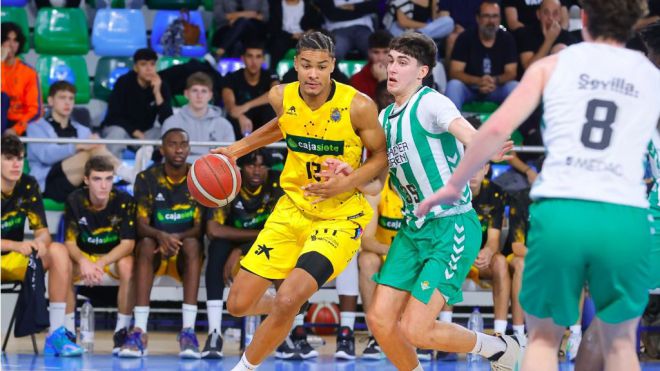 El RCNT contará con Louis Riga como vinculado del CB Canarias