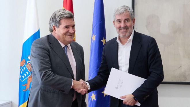 Escrivá se compromete a reforzar el operativo para hacer frente al repunte migratorio
