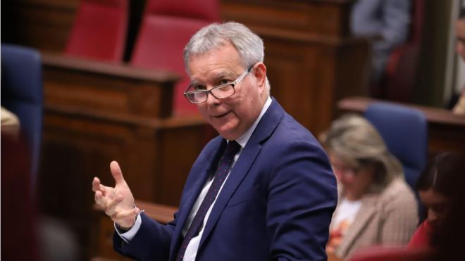 El PSOE pide la exclusión de Canarias en la subida de las tasas aeroportuarias