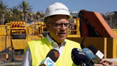 Curbelo subraya la relevancia de la vía de conexión entre el Hospital insular y el Puerto