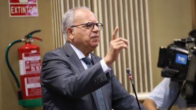 Curbelo arranca a Clavijo la creación de una comisión de estudio sobre la financiación autonómica