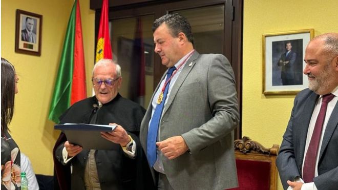 La Fuente de San Esteban reconoce como Hijo Predilecto a Martín García Garzón
