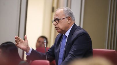 Curbelo apremia a reducir la burocracia administrativa