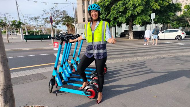 Santa Cruz inició el despliegue del nuevo servicio de patinetes de alquiler