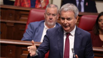 Acusan a Manuel Domínguez de tener un doble discurso