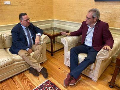 Poli Suárez recibe al presidente de la UD Tenerife