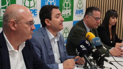 ANPE se reúne con el consejero para analizar la situación de la enseñanza