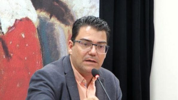 NC reta a Rosa Dávila a llevar la ecotasa turística al Parlamento