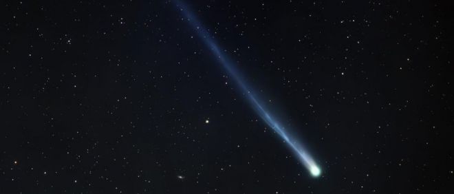 Lluvias de estrellas, cometas, Saturno y la Vía Láctea