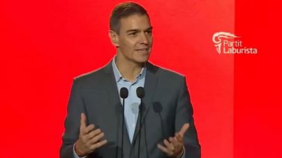 Sánchez acusa a la derecha de estar en un 'black friday' constante