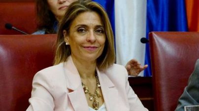 Gladis de León asume las competencias en transporte discrecional