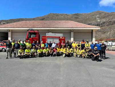 La Gomera activa un operativo de 200 efectivos para la campaña de extinción de incendios