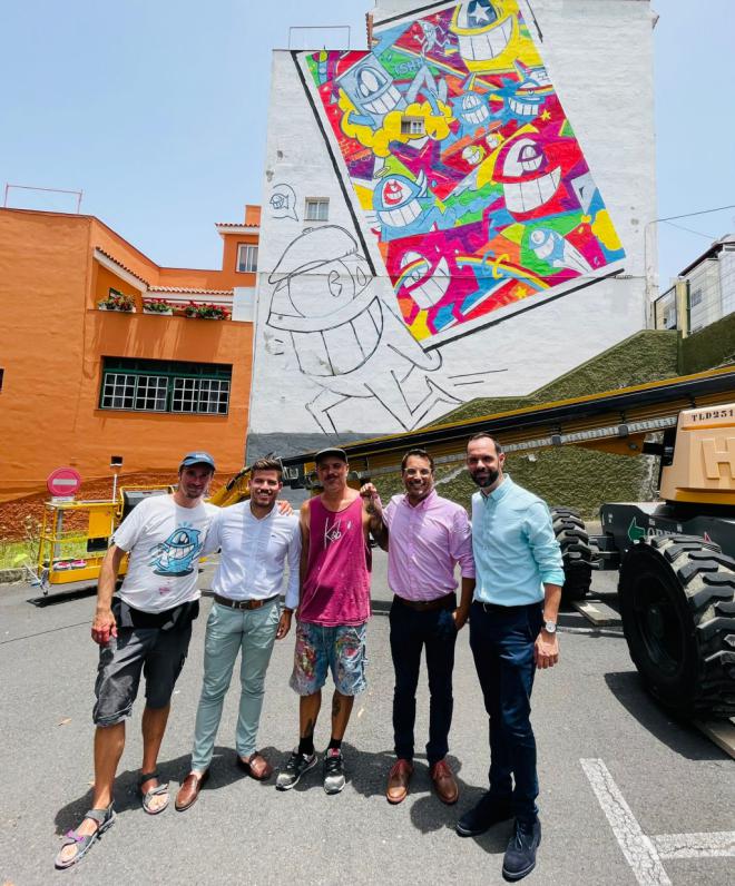 El artista catalán José Sabaté “PEZ” crea una nueva obra mural