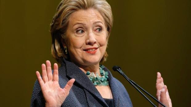 Hilary Clinton promete investigar los OVNIS