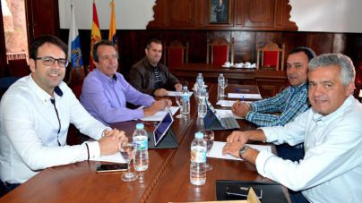 Los alcaldes de La Gomera debaten el futuro de la Isla