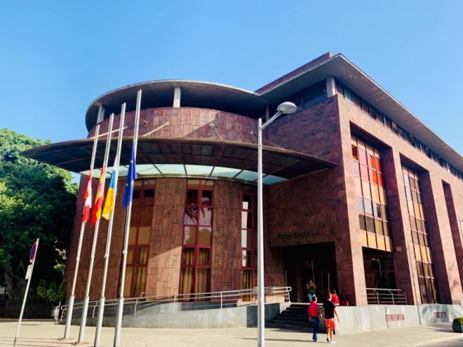 Jornada de consulta pública para la futura ley de uso turístico de viviendas en Canarias