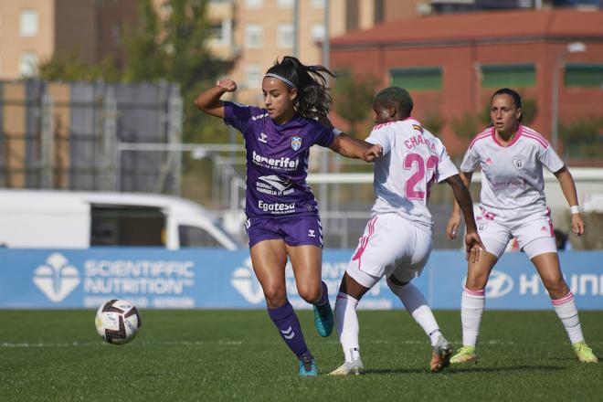 La UDG Tenerife lo intenta hasta el final en un intenso duelo ante el Madrid CFF