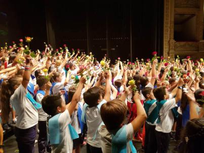 Cerca de 700 escolares se dan cita en el Guimerá para clausurar el programa de Coros