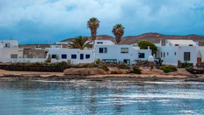 Costas pone en jaque la vida sostenible en La Graciosa