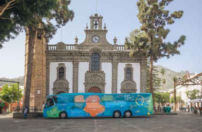 GLOBAL vuelve a Teror con su ‘Guagua de las Promesas’