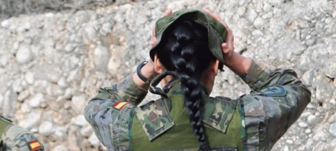 36 años de honor: las mujeres del Mando de Canarias