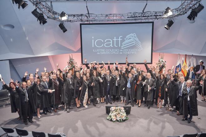 Brillante acto de juramento de los nuevos abogados del Colegio de Santa Cruz de Tenerife