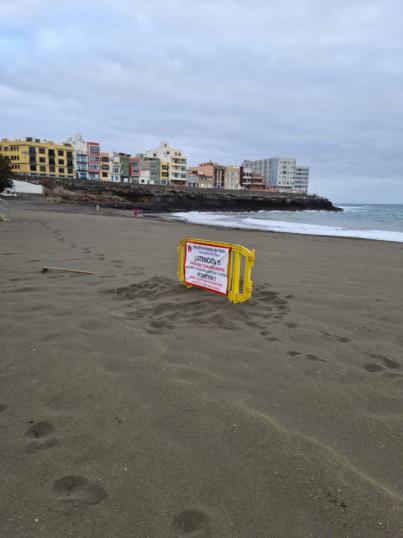 Un informe del Servicio Canario de Salud considera necesario el cierre temporal de la playa de La Garita