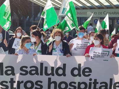 Las enfermeras canarias saldrán a la calle el 12 de mayo por el futuro de la sanidad y sus profesionales