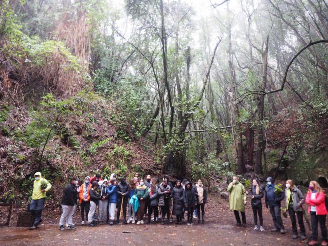 Más de 30 jóvenes belgas y holandesas participan en un voluntariado medioambiental en Agua García