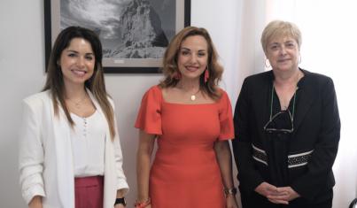 La cónsul general de Uruguay en Canarias visita el Cabildo