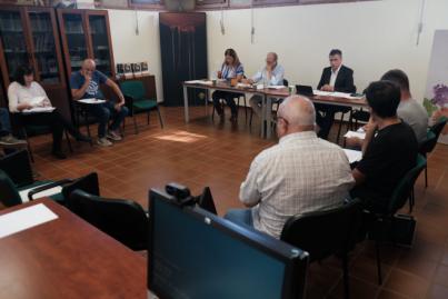 Cabildo y sector apícola avanzan en la definición de la estrategia insular en defensa de la actividad