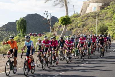 La primera marcha ‘Giro d’Italia Ride Like a Pro’ celebrada en un destino español finaliza con éxito de participación en la isla