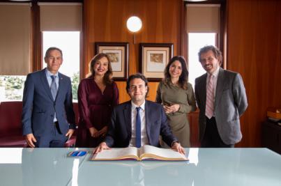 El presidente de la Cámara de Diputados y Diputadas de Chile visita el Cabildo