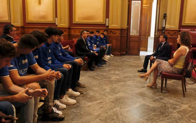 El Ayuntamiento felicita al CB Santa Cruz por el ascenso logrado a la Liga EBA