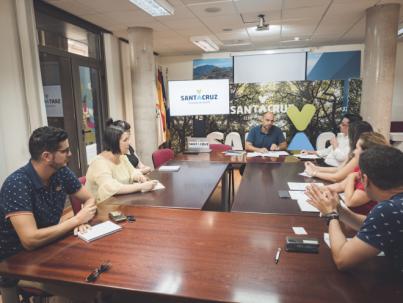 Santa Cruz activa un servicio de consultoría para pymes y autónomos del municipio