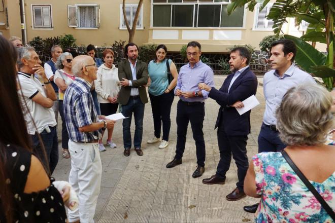 Santa Cruz finaliza en la plaza de Gravina las obras de rehabilitación de las 52 viviendas