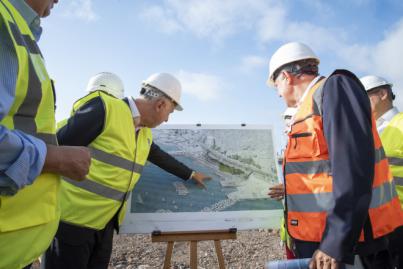 El presidente resalta el alto ritmo de las obras del litoral de Valleseco y augura su estreno para abril de 2023