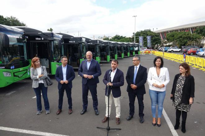 Santa Cruz presenta las nuevas guaguas que mejoran un servicio más eficiente y sostenible