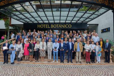 Ashotel galardona en Puerto de la Cruz a más de 60 profesionales de sus establecimientos asociados en la provincia