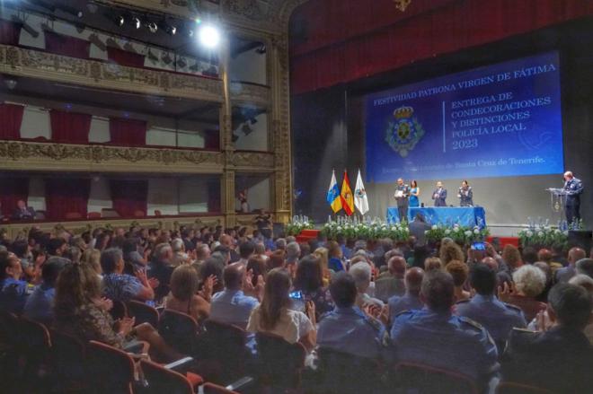 Santa Cruz entrega 54 distinciones de la Policía Local a agentes, servicios y ciudadanos