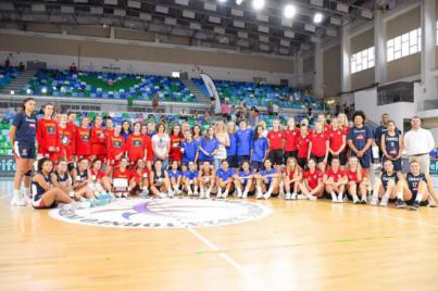 España se adjudica el Torneo Internacional tras ganar a Francia en la última jornada