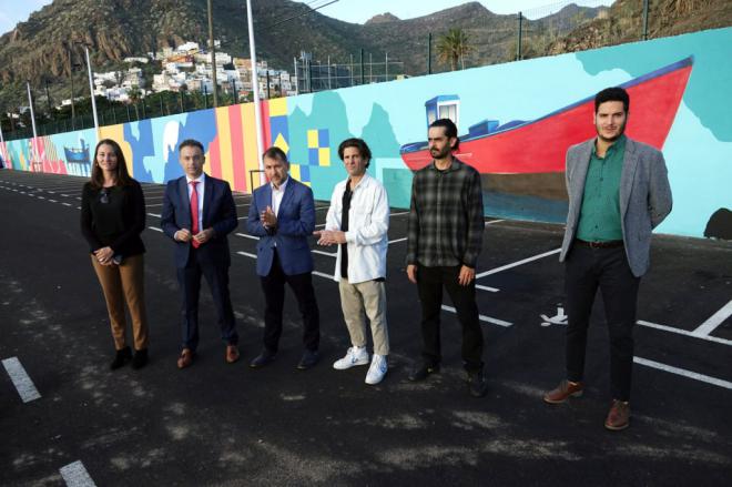 San Andrés luce ya un nuevo mural de la iniciativa “Sumérgete en Santa Cruz”