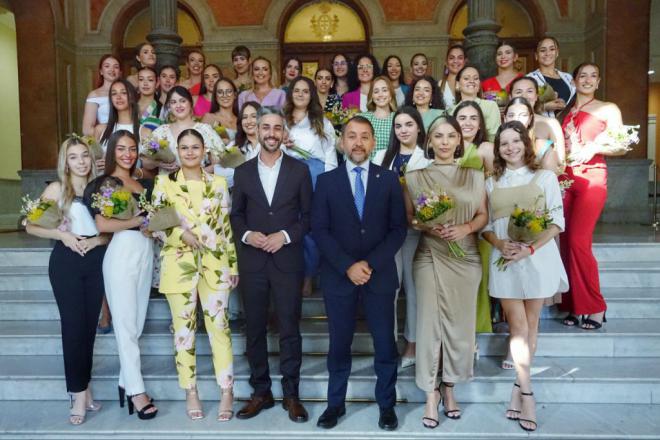 Santa Cruz celebra la Gala de Elección de la Reina de las Fiestas de Mayo