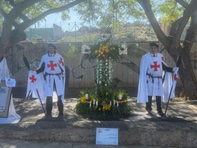 Ernesto José Llebry Rodríguez gana el Concurso de Cruces de Flores Naturales