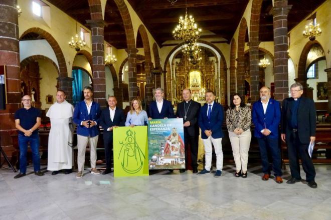 Santa Cruz firma el convenio para la visita de la Virgen de Candelaria
