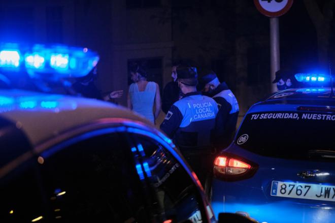 Detenido un varón por agredir a su pareja en García Escámez