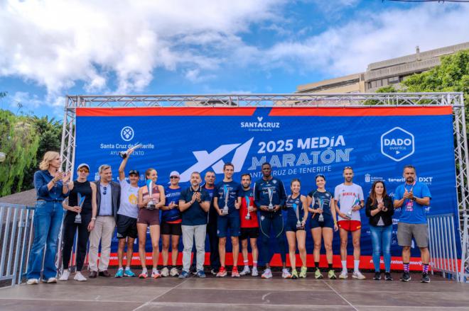 Francisco Cabrera y Melina Alonso ganan la XI Media Maratón Internacional de Santa Cruz