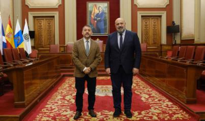 Santa Cruz recibe la visita del alcalde de Palma de Mallorca