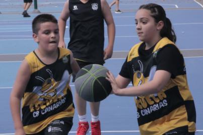 Los equipos Cajasiete Fundación CB Canarias clausuran la temporada con una convivencia